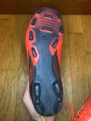 Zapatillas de fútbol Adidas naranjas