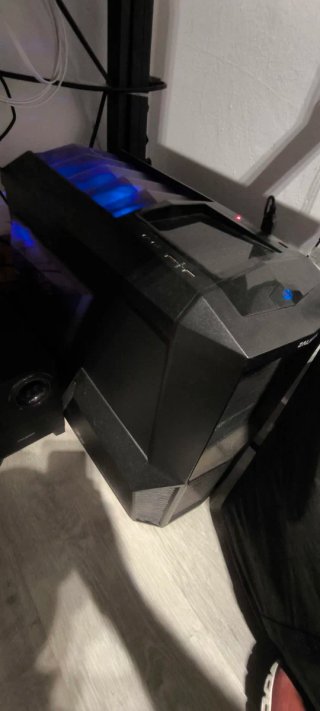 Torre PC y 2 Pantallas