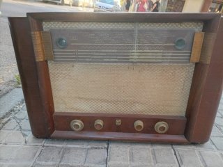 Radio Antigua Philips de Madera