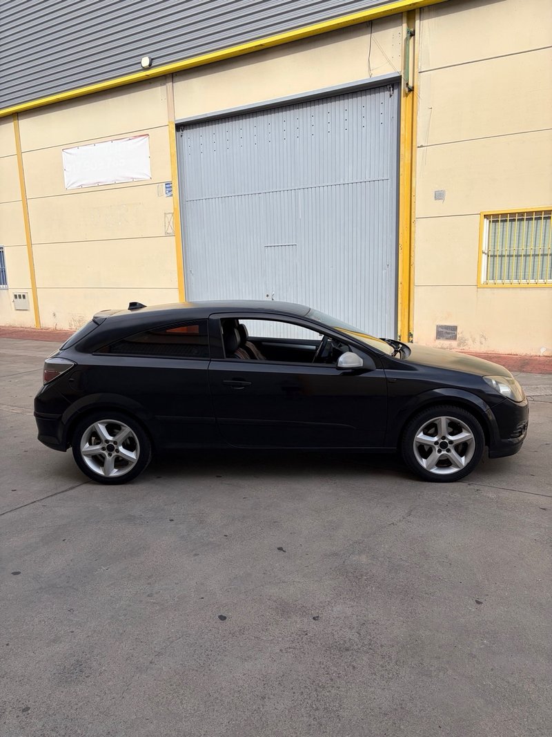 Opel Astra 2007, foto 3