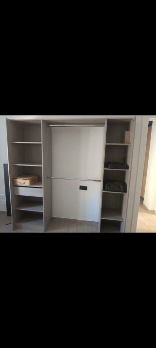 Módulo vestidor madera y metal