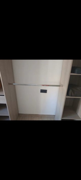 Módulo vestidor madera y metal