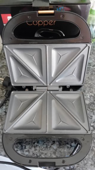 Sandwichera para 4 sándwiches
