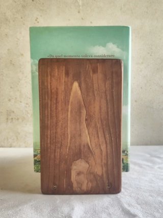 Supporto per libri in legno