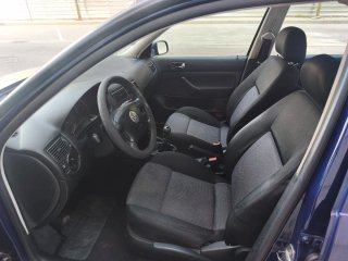 Volkswagen Golf 2003