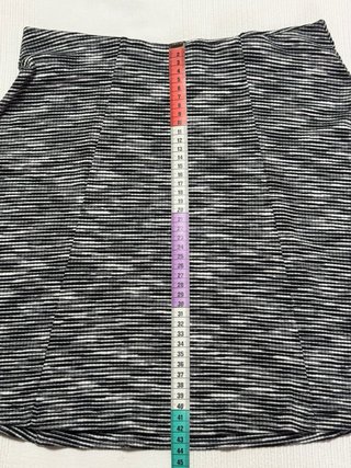 Falda skater gris y negra