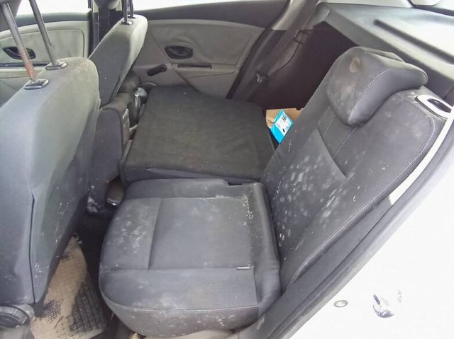 141019 821003885r puerta tras izq renault megane