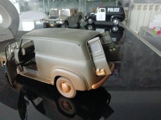 Chevrolet Panel Truck 1/18 Efecto sucio