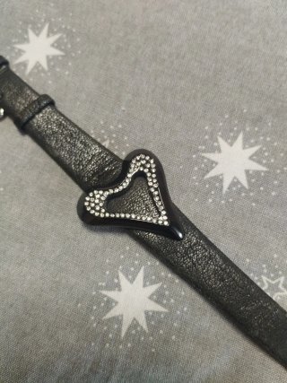Pulsera Lotus de cuero negra