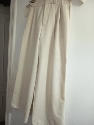 Pantalón de vestir ancho beige Talla 38
