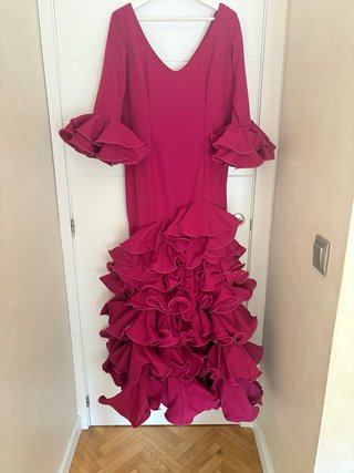 Traje de flamenca buganvilla, talla 46 Usado 1 vez