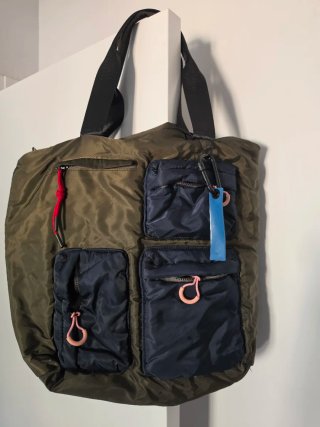 Bolso verde militar y azul