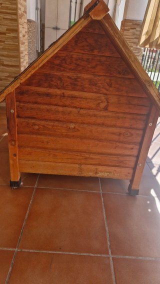 Casa para Perros de Madera