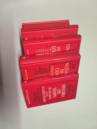 Cinco tomos biblioteca de divulgación científica.