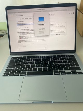 MacBook Air 13 M4 (2025) Prácticamente nuevo