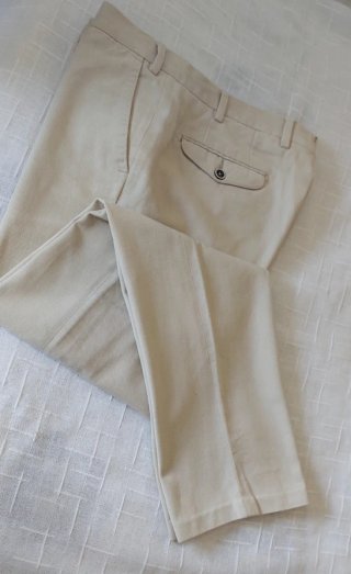 Pantalónde vestir  beige caballero talla 44