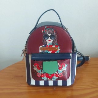 Mochila pequeña Nicole Lee