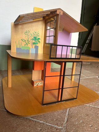 Casita de Muñecas Estilo Moderno