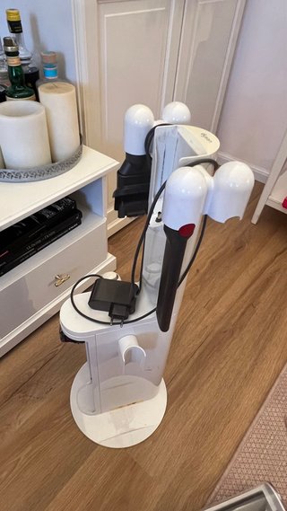 Stazione di ricarica Dyson Cyclone V10