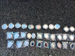 Lotto di 30 medaglie portafoto