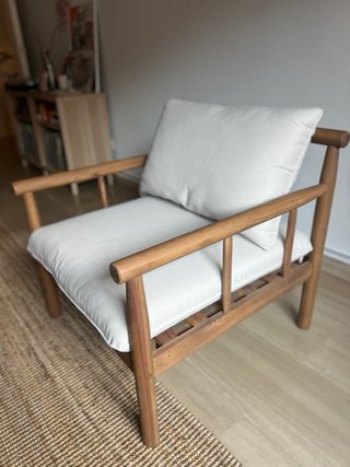 Butaca SKLUM madera y tela beige
