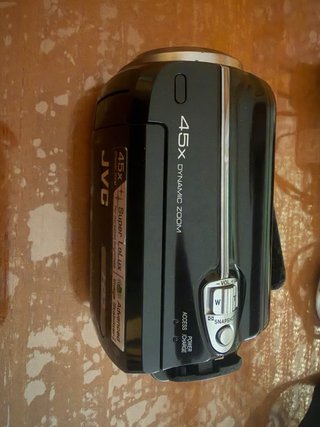 Videocámara JVC HDD Everio 45x