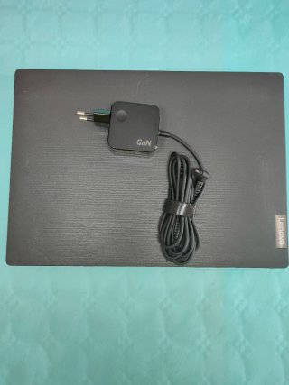 Portátil Lenovo V14 AMD Athlon 4GB 128GB SSD ¹