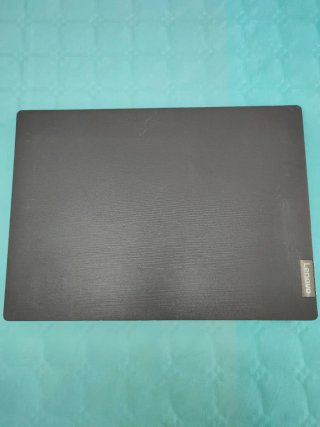 Portátil Lenovo V14 AMD Athlon 4GB 128GB SSD ¹