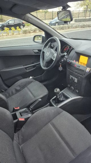 Opel Astra 2006