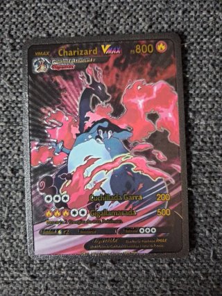 Carta Pokémon Charizard VMAX 330 PS