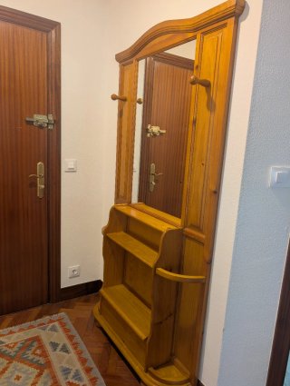 Mueble recibidor madera y espejo