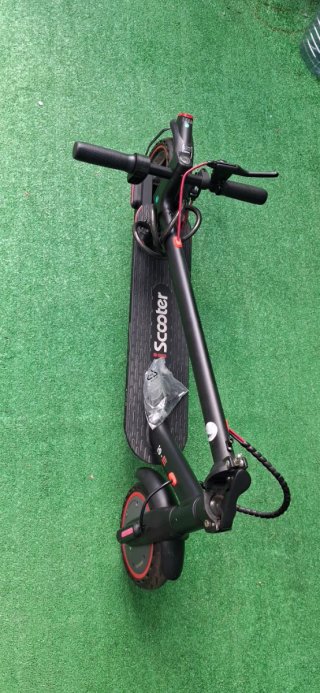 Patinete Eléctrico Scooter Negro