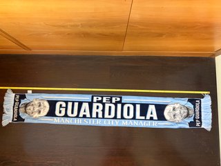 Pack 5 bufandas Guardiola y Manchester City