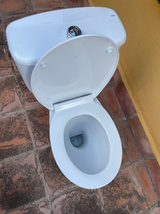 Inodoro blanco