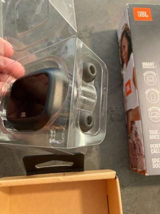 Auriculares JBL Live Beam 4