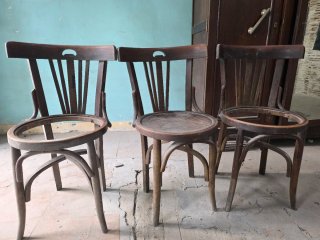 Lote 10 Sillas de Madera Antiguas