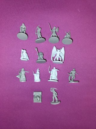 Set de 40 Miniaturas de Fantasía para Rol