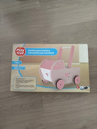 Carrito para muñecas de madera Playtive