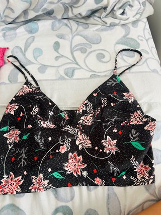 Top de tirantes con estampado floral