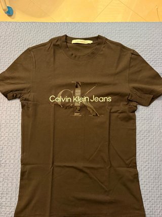 T-shirt Calvin Klein nera