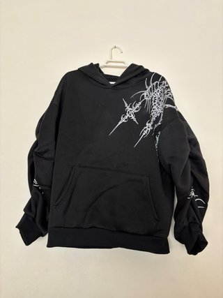 Sudadera estilo alternativo negra
