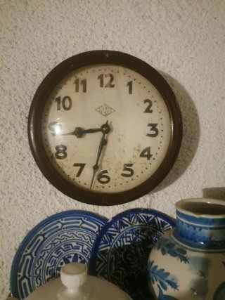 Reloj de pared antiguo