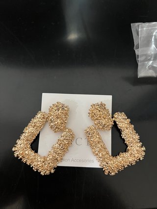 Pendientes rectangulares dorados