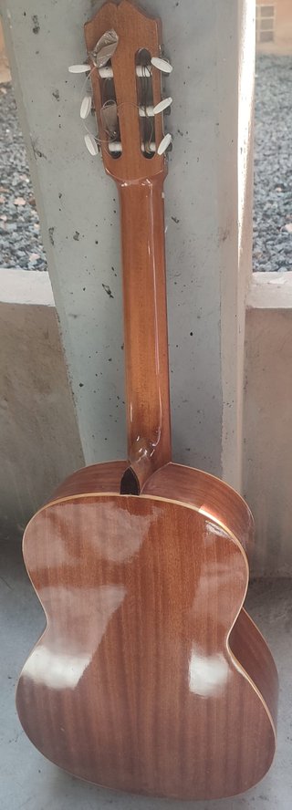 Guitarra Clásica con Funda