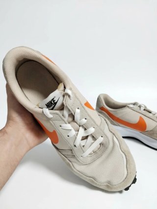 Zapatillas Nike Waffle Debut Beige y Naranja