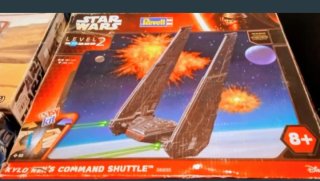Maqueta Revell Star Wars Kylo Ren's Shuttle