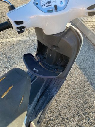 Vespa Piaggio LX50 Blanca