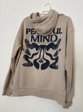 Sudadera beige con estampado Peaceful Mind