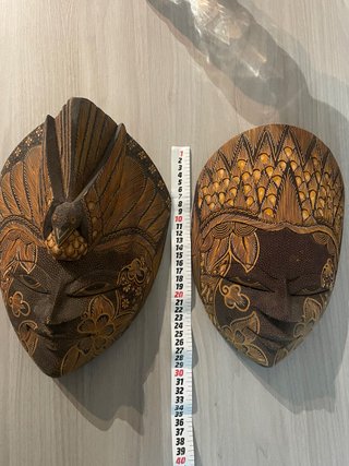 Maschere Indonesiane in Legno Intagliato