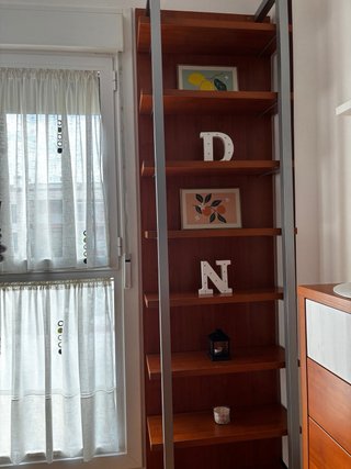 Estantería madera y metal